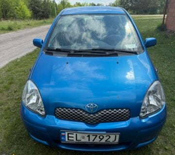 Syndyk sprzeda udział 1/2 w samochodzie Toyota Yaris, rok prod. 2003