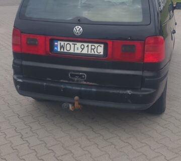 Syndyk sprzeda samochód osobowy VOLKSWAGEN SHARAN — miniatura 4