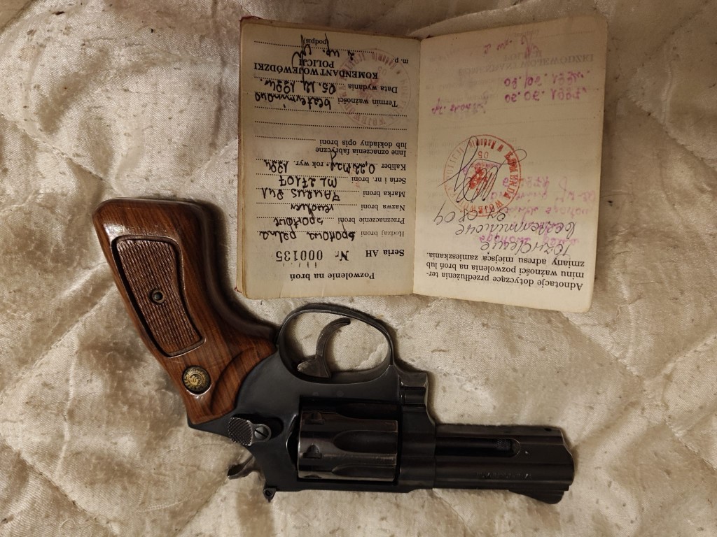 Syndyk sprzeda - rewolwer TAURUS 941, kal. 0,22 Mag, nr ML27107 — miniatura 2