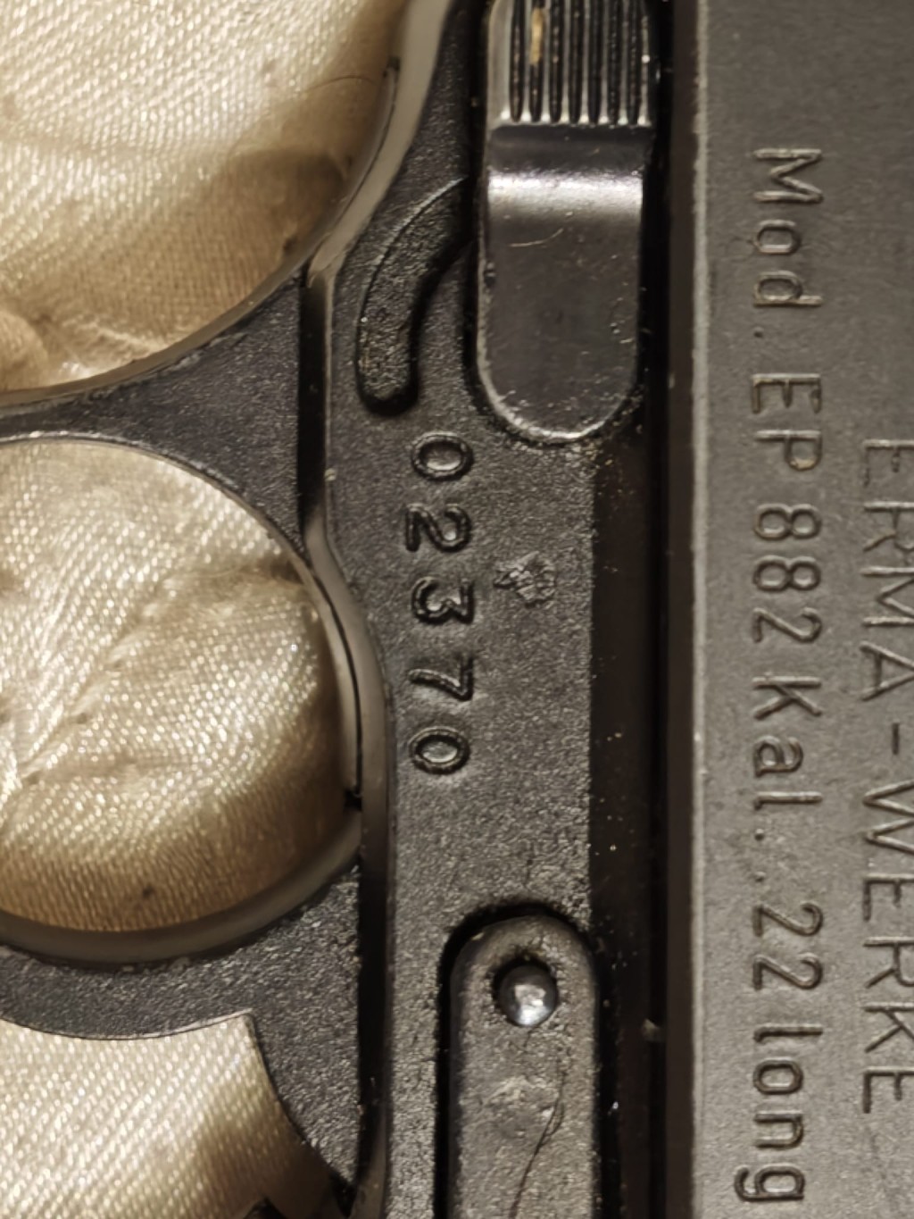 Syndyk sprzeda - pistolet ERMA-WERKE FP 882, kal. 22LR, nr 02370 — miniatura 2