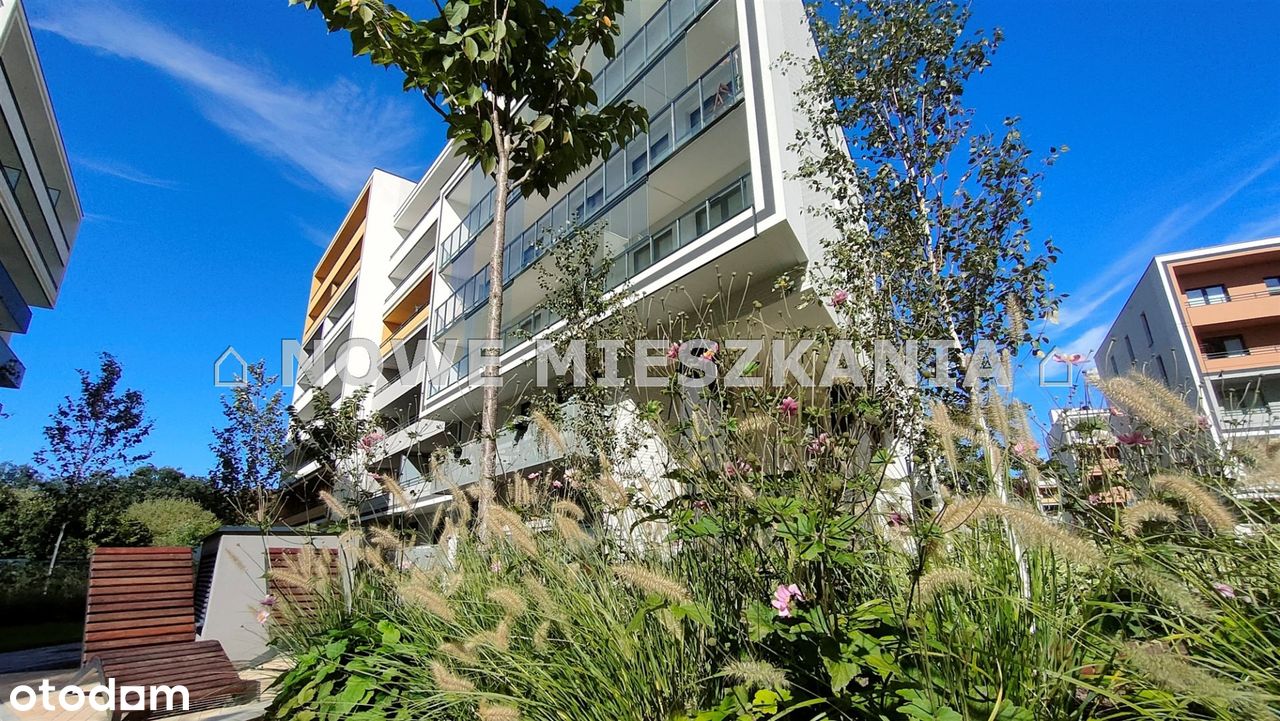 Gotowe z Aktem Tramwja Balkon Winda Ładne Osiedle — miniatura 3